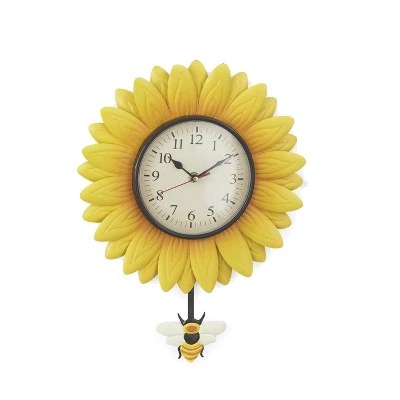 The Lakeside Collection Lakeside Wall Hanging Flower Clock with Analog Number Face 6 The Lakeside Collection Lakeside Wall Hanging Flower Clock with Analog Number Face - Image 4